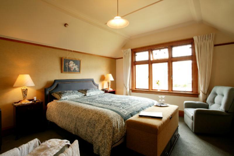 Highway House Bed And Breakfast 오아마루 외부 사진